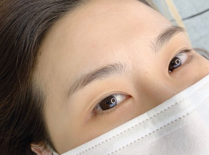시술 전 눈썹